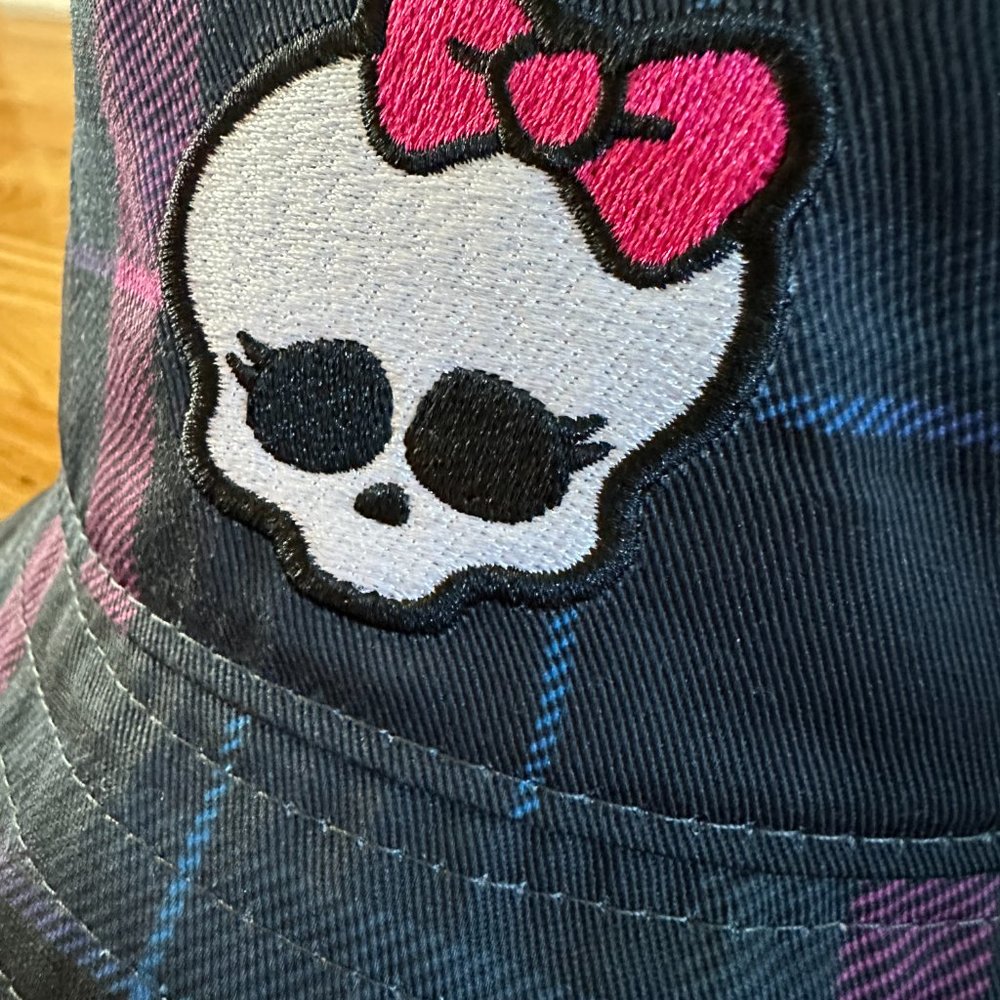 Monster High Plaid Skullette Bucket Hat - Picture 2 of 11